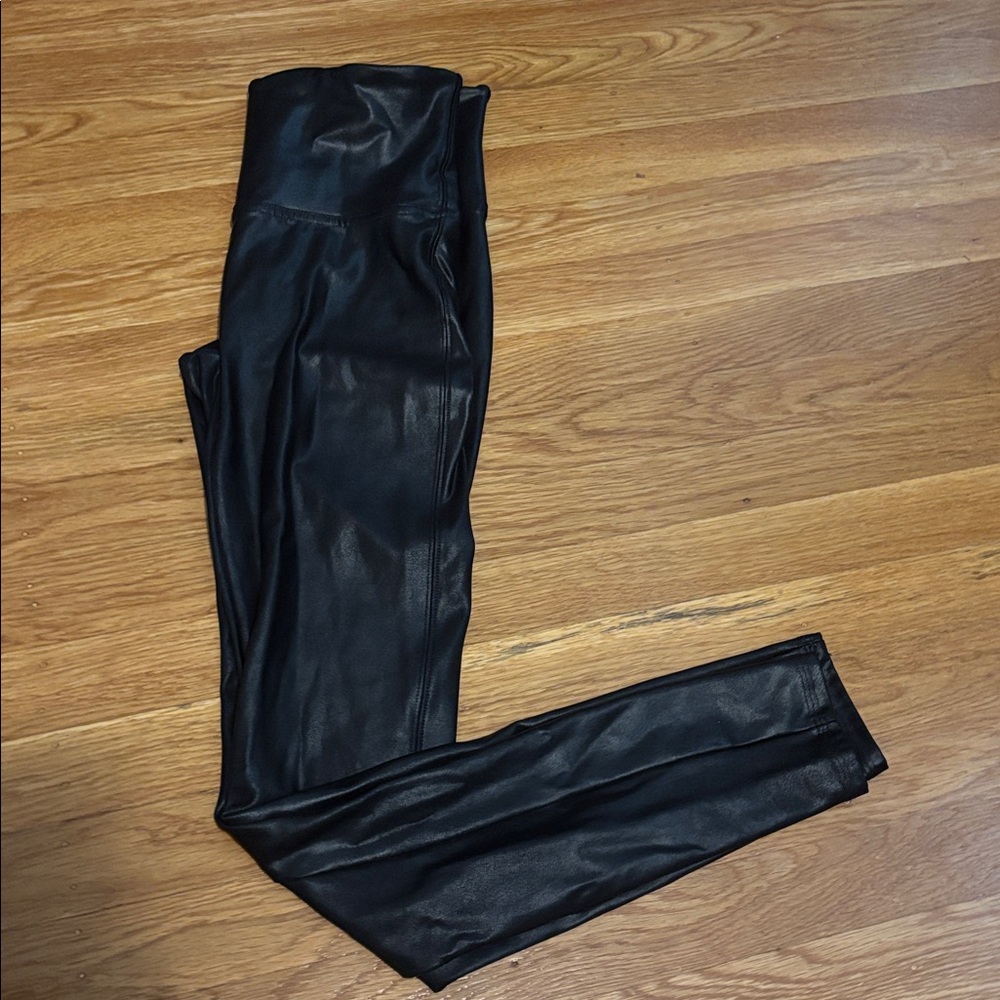 SPANX Black Leggings - Picture 1 of 2